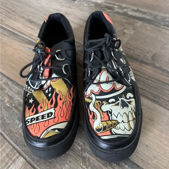 T.U.K. Hot Rod Creeper Sneakers with artwork by Jer Aker - Picture 2 of 9